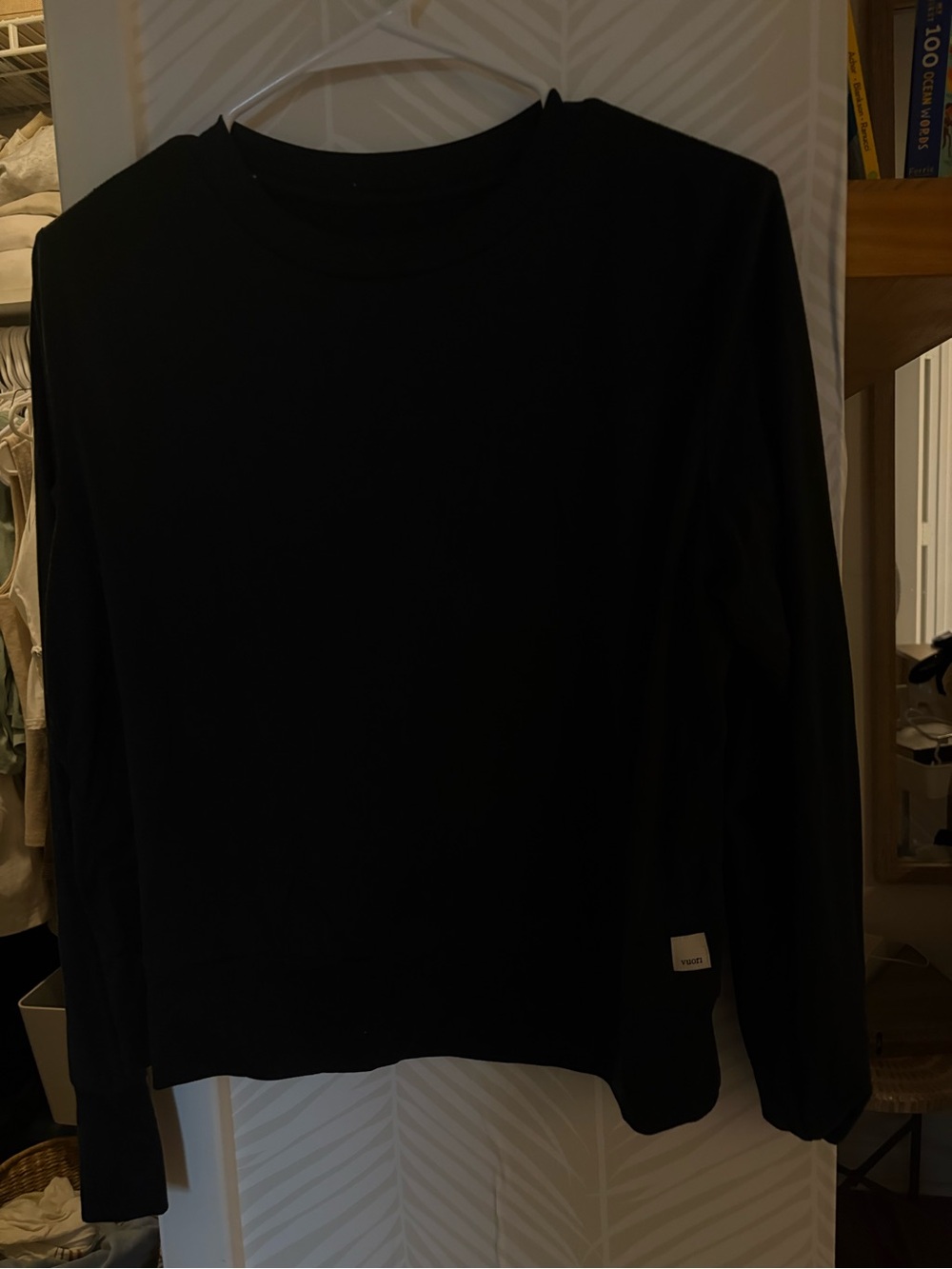 Vuori Black Long Sleeve Crewneck Top